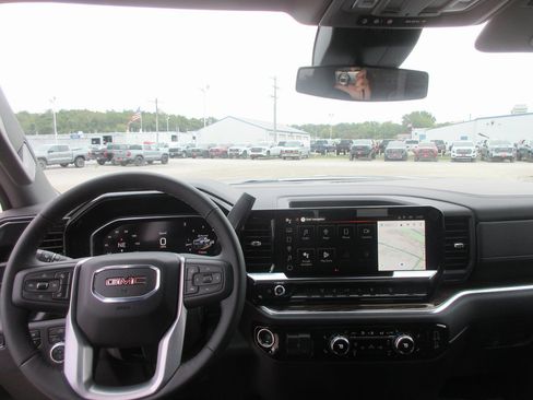 New 2026 GMC Sierra 2500 SLE w/ SLE Value Package; image 17