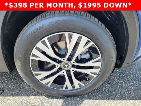 Certified 2025 Mercedes-Benz GLB 250 4MATIC image 18