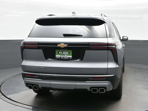 Used 2024 Chevrolet Traverse LT AWD/4WD image 7