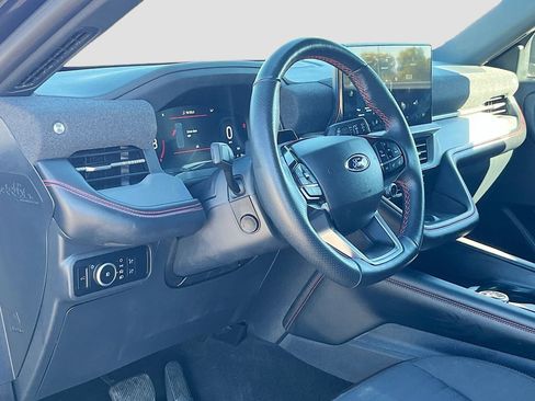 Used 2025 Ford Explorer ST-Line w/ Premium Package RWD image 9