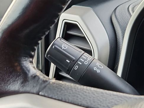 Used 2022 Ford F350 Lariat w/ FX4 Off-Road Package image 25