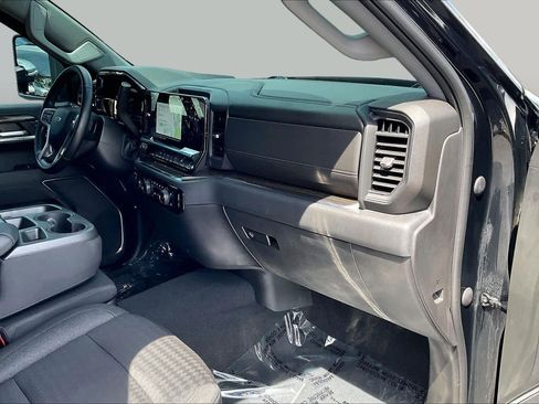 Used 2023 Chevrolet Silverado 1500 LT RWD image 16
