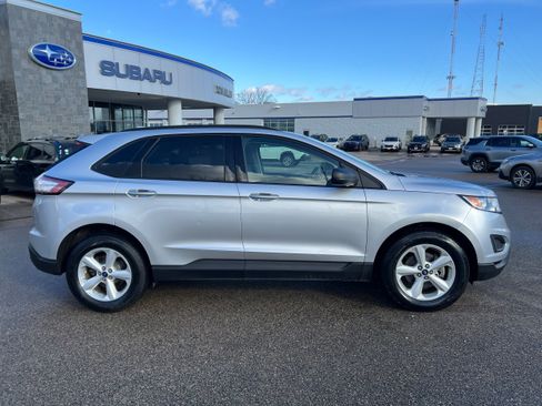 Used 2018 Ford Edge SE image 8