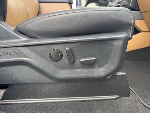 Used 2026 Ford F350 Lariat AWD/4WD image 33