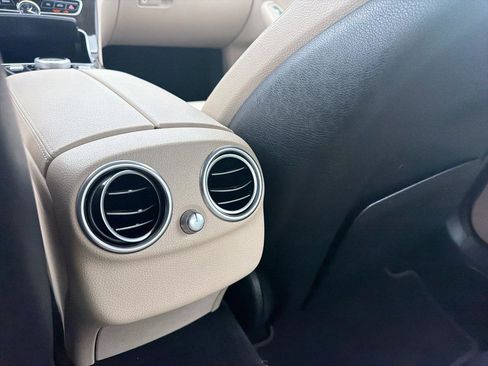 Used 2018 Mercedes-Benz C 300 4MATIC Sedan image 24