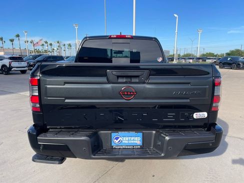 Certified 2025 Nissan Frontier PRO-4X AWD/4WD image 5