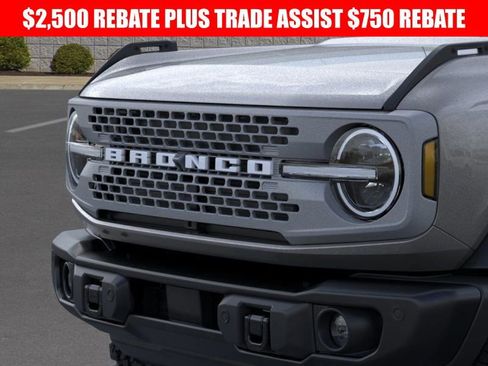 New 2025 Ford Bronco Badlands image 19