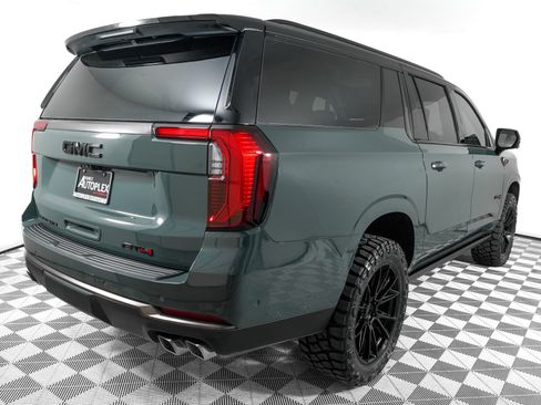 Used 2026 GMC Yukon XL AT4 Ultimate AWD/4WD image 5