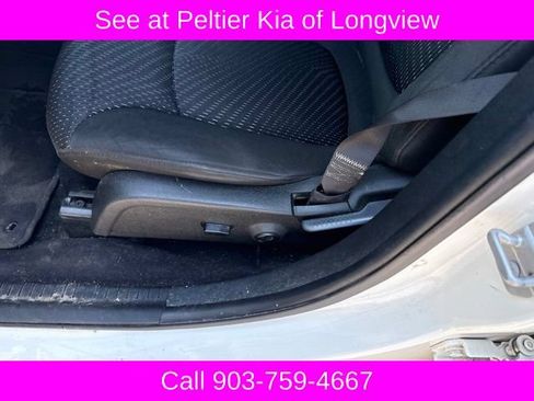 Used 2019 Dodge Journey SE w/ Premium Group FWD image 12