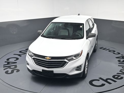 Certified 2020 Chevrolet Equinox LS image 29