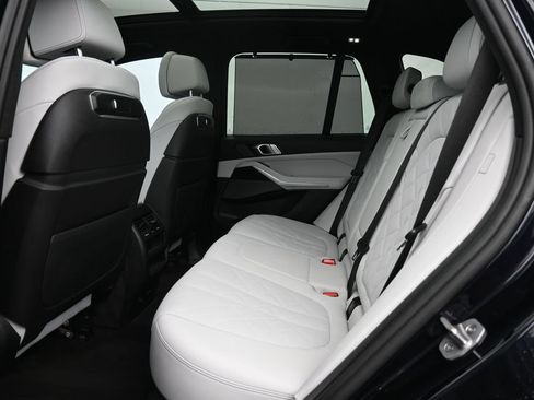 Used 2024 BMW X5 xDrive40i w/ M Sport Package AWD/4WD image 23