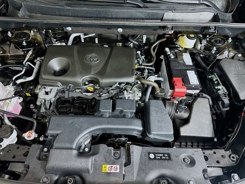 Used 2025 Toyota RAV4 XLE w/ Convenience Package image 30