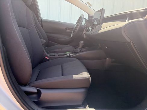 Used 2024 Toyota Corolla LE FWD image 29