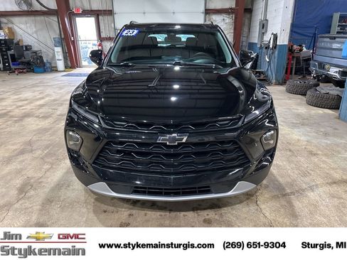 Used 2023 Chevrolet Blazer LT w/ Midnight/Sport Edition image 12