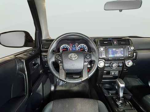 Used 2018 Toyota 4Runner SR5 image 16