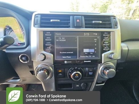 Used 2021 Toyota 4Runner SR5 AWD/4WD image 14