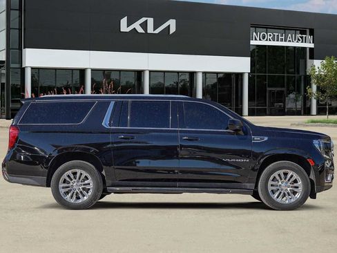 Used 2022 GMC Yukon XL SLE w/ Gmc Pro Safety Plus Package image 7