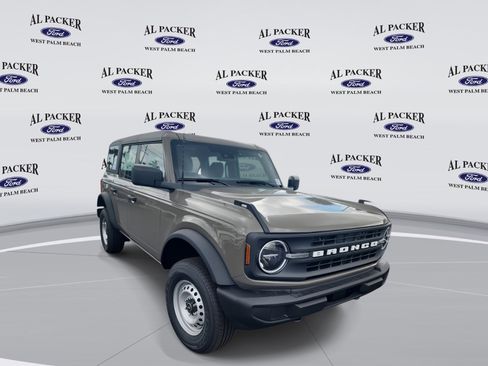 New 2025 Ford Bronco 4-Door image 7