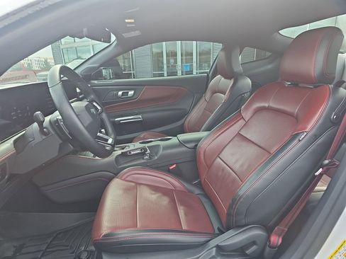 Used 2024 Ford Mustang GT Premium w/ GT Performance Package image 12