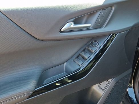 Used 2026 Chevrolet Equinox LT w/ Convenience Package II image 11