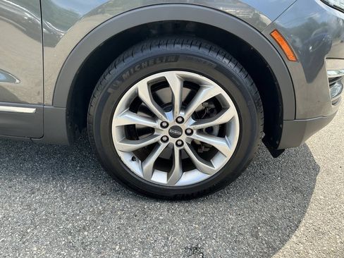 Used 2019 Lincoln MKC Select w/ Select Plus Package AWD/4WD image 15