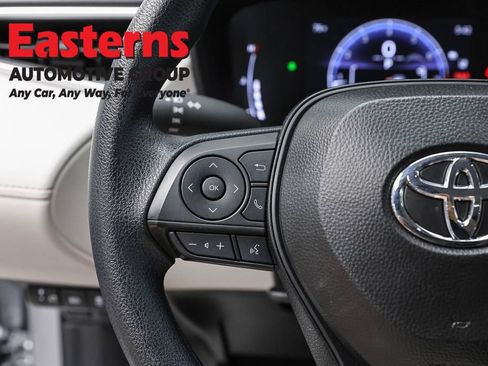 Used 2026 Toyota Corolla Cross L FWD image 14