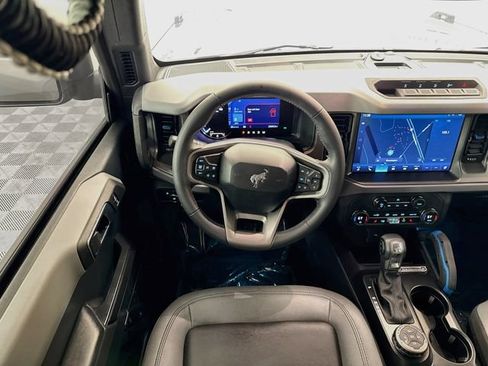 Used 2024 Ford Bronco Black Diamond w/ Sasquatch Package AWD/4WD image 22