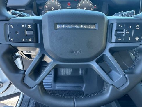 New 2026 Land Rover Defender 130 X-Dynamic SE AWD/4WD image 22