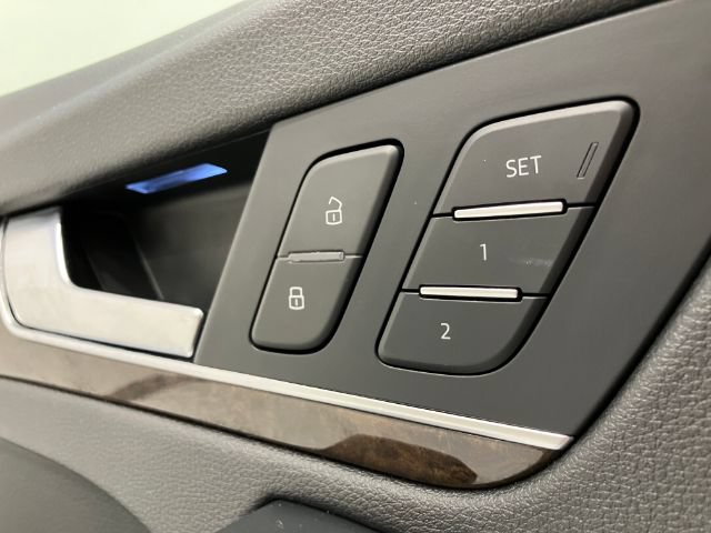 Used 2018 Audi Q5 2.0T Premium Plus w/ Premium Plus Package AWD/4WD image 38