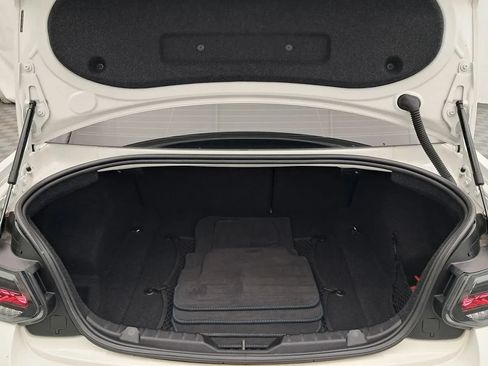 Used 2018 BMW M2 RWD image 32