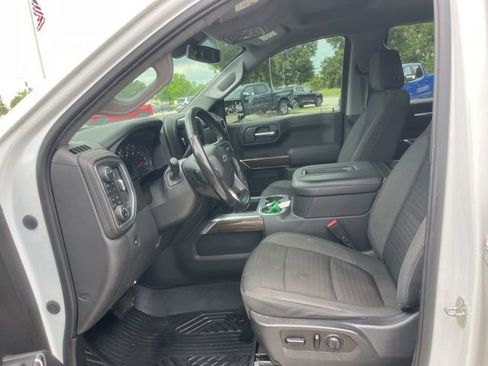 Used 2020 Chevrolet Silverado 1500 RST AWD/4WD image 16