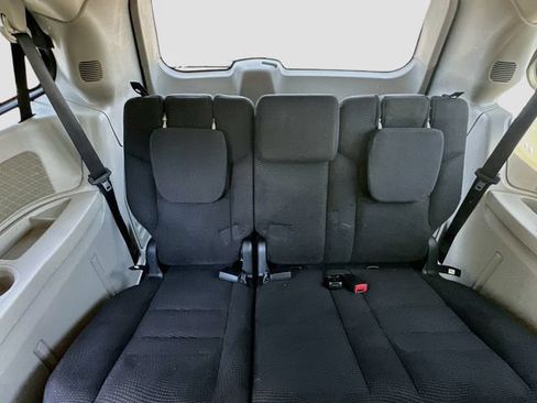 Used 2020 Dodge Grand Caravan SE FWD image 26