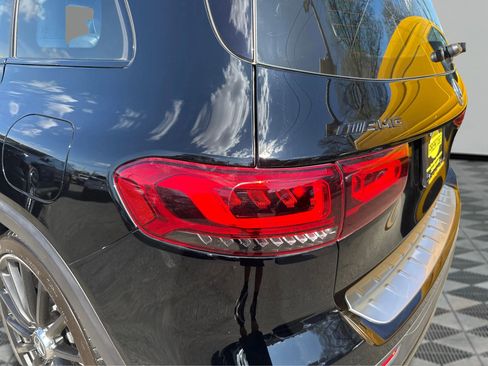 Used 2023 Mercedes-Benz GLB 35 AMG 4MATIC image 27