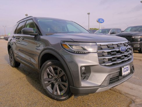 New 2026 Ford Explorer Active w/ Active Comfort Package image 14