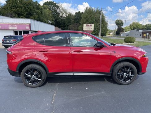 Used 2023 Dodge Hornet GT Plus w/ Tech Pack Plus w/o Parking image 8