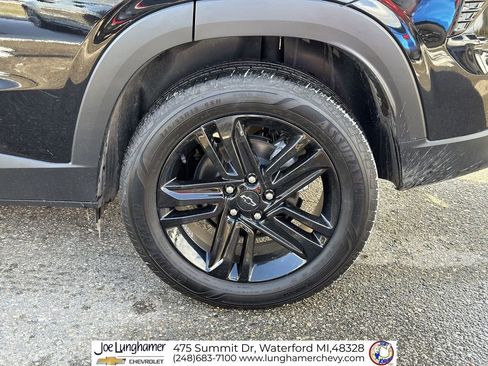 Used 2024 Chevrolet Trax ACTIV w/ Driver Confidence Package image 32