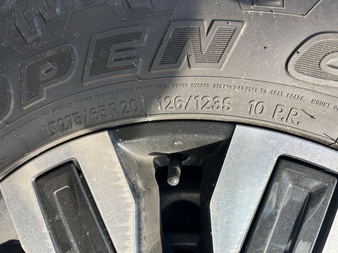 Used 2024 GMC Sierra 3500 Denali Ultimate image 10