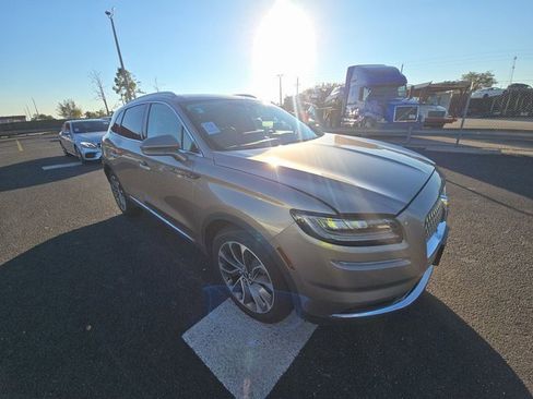 Used 2021 Lincoln Nautilus Reserve w/ Cargo Utility Package image 3