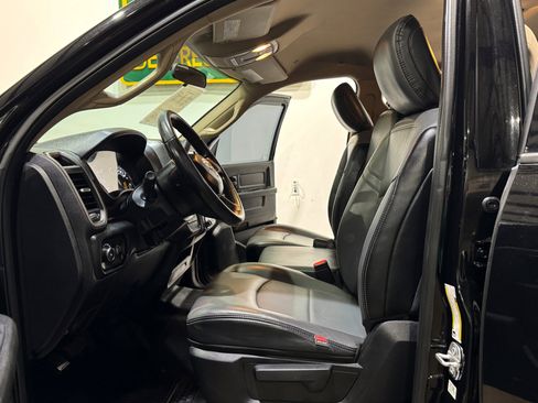 Used 2020 RAM 3500 Tradesman w/ Chrome Appearance Group image 14