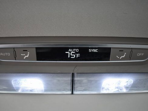 Used 2023 Kia Telluride S w/ S Sunroof Package image 40