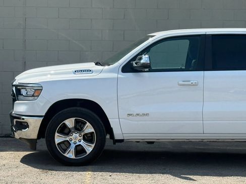 Used 2023 RAM 1500 Laramie AWD/4WD image 3