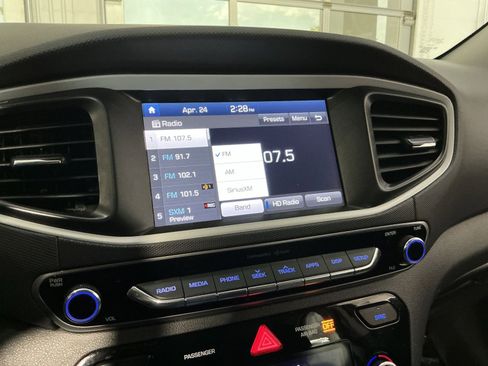 Used 2018 Hyundai Ioniq Blue FWD image 19