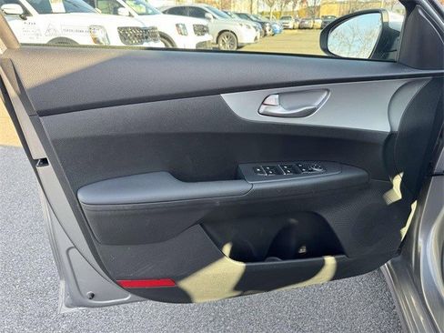 Used 2023 Kia Forte LXS w/ LXS Technology Package image 14