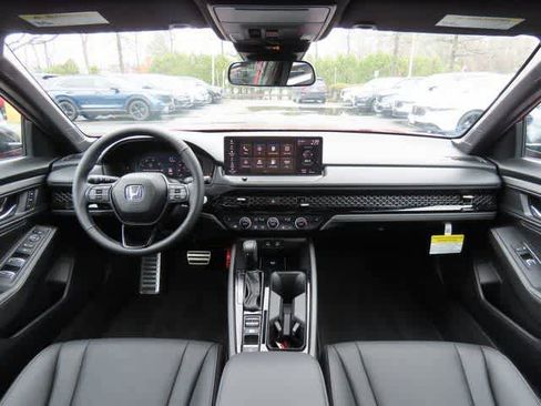 Used 2025 Honda Accord Sport image 17