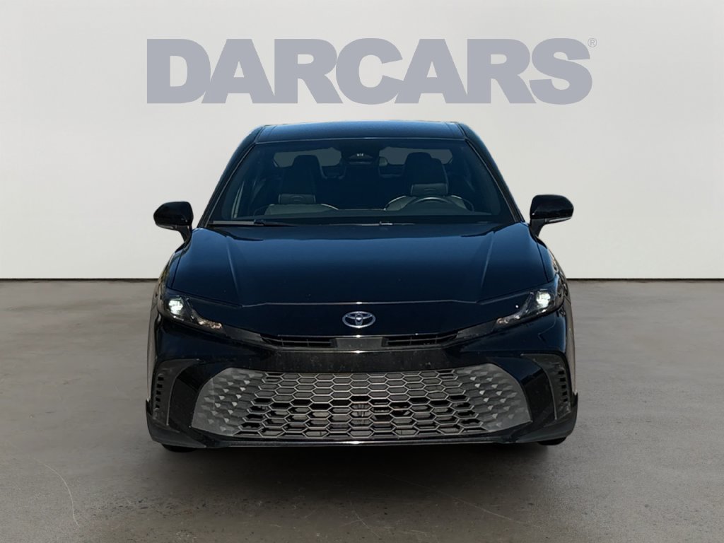 Used 2025 Toyota Camry Hybrid FWD image 2