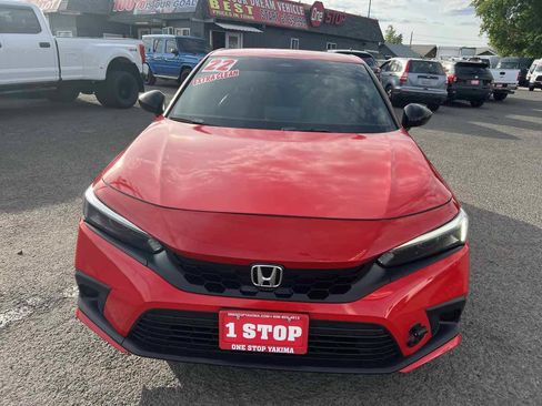 Used 2022 Honda Civic Sport image 2