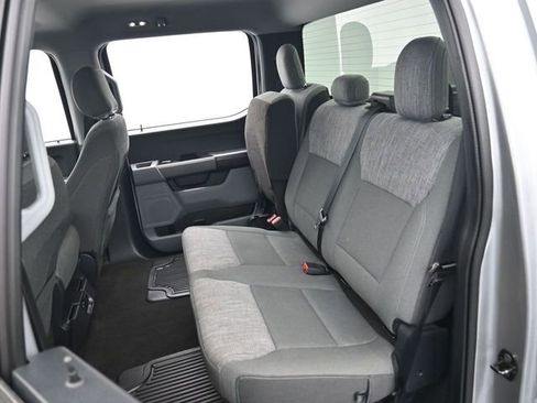 Used 2021 Ford F150 XLT image 25