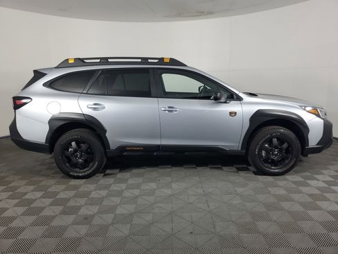 Used 2025 Subaru Outback Wilderness image 3