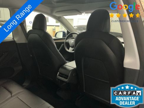 Used 2022 Tesla Model Y Long Range image 11