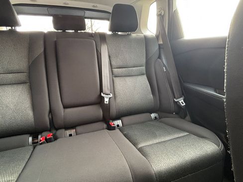 Used 2025 Nissan Rogue SV image 39